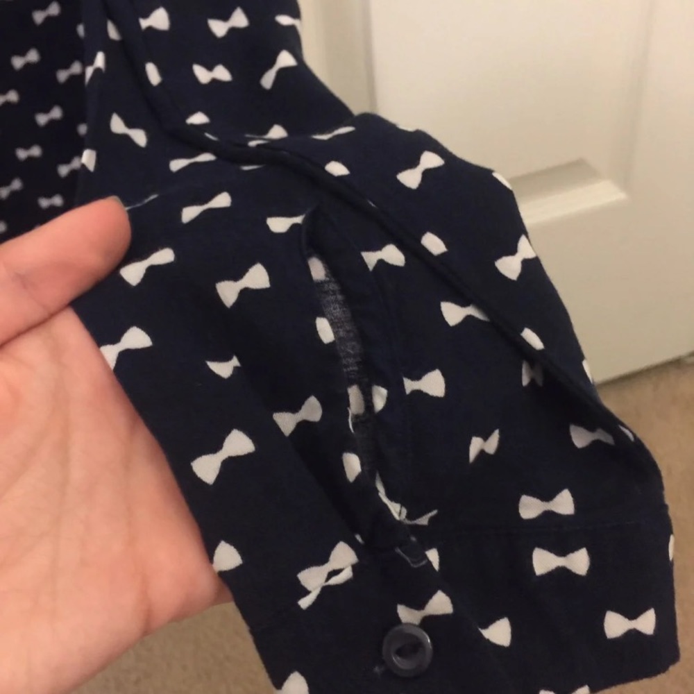 Button down top - Picture 4 of 5